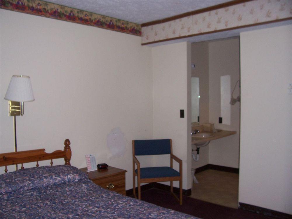 קלקסקה North Country American Inn מראה חיצוני תמונה