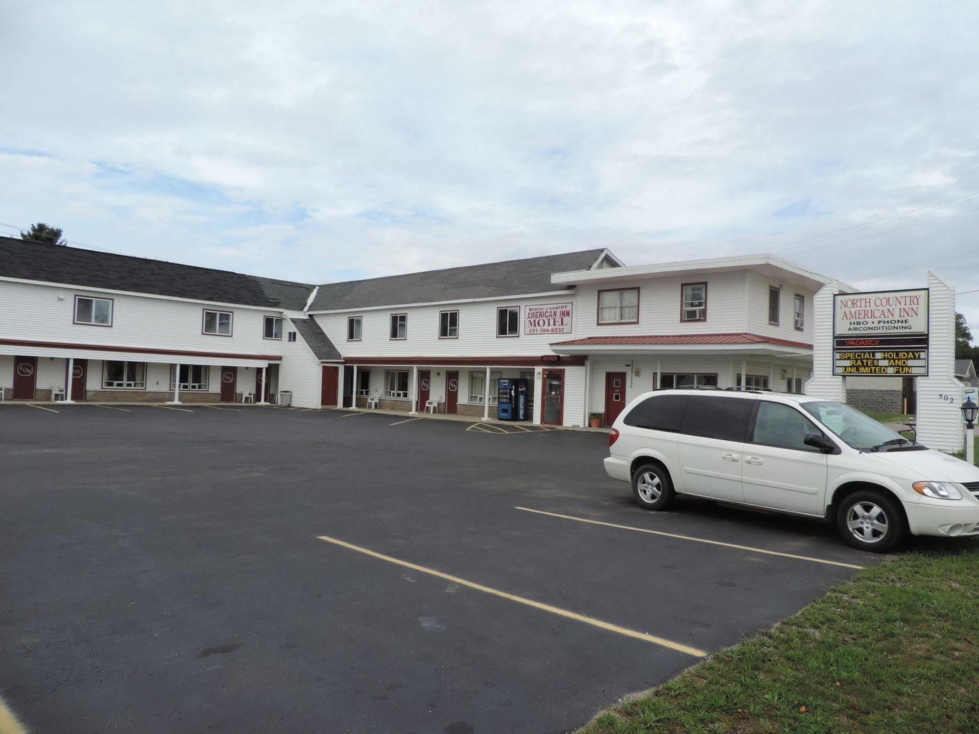 קלקסקה North Country American Inn מראה חיצוני תמונה