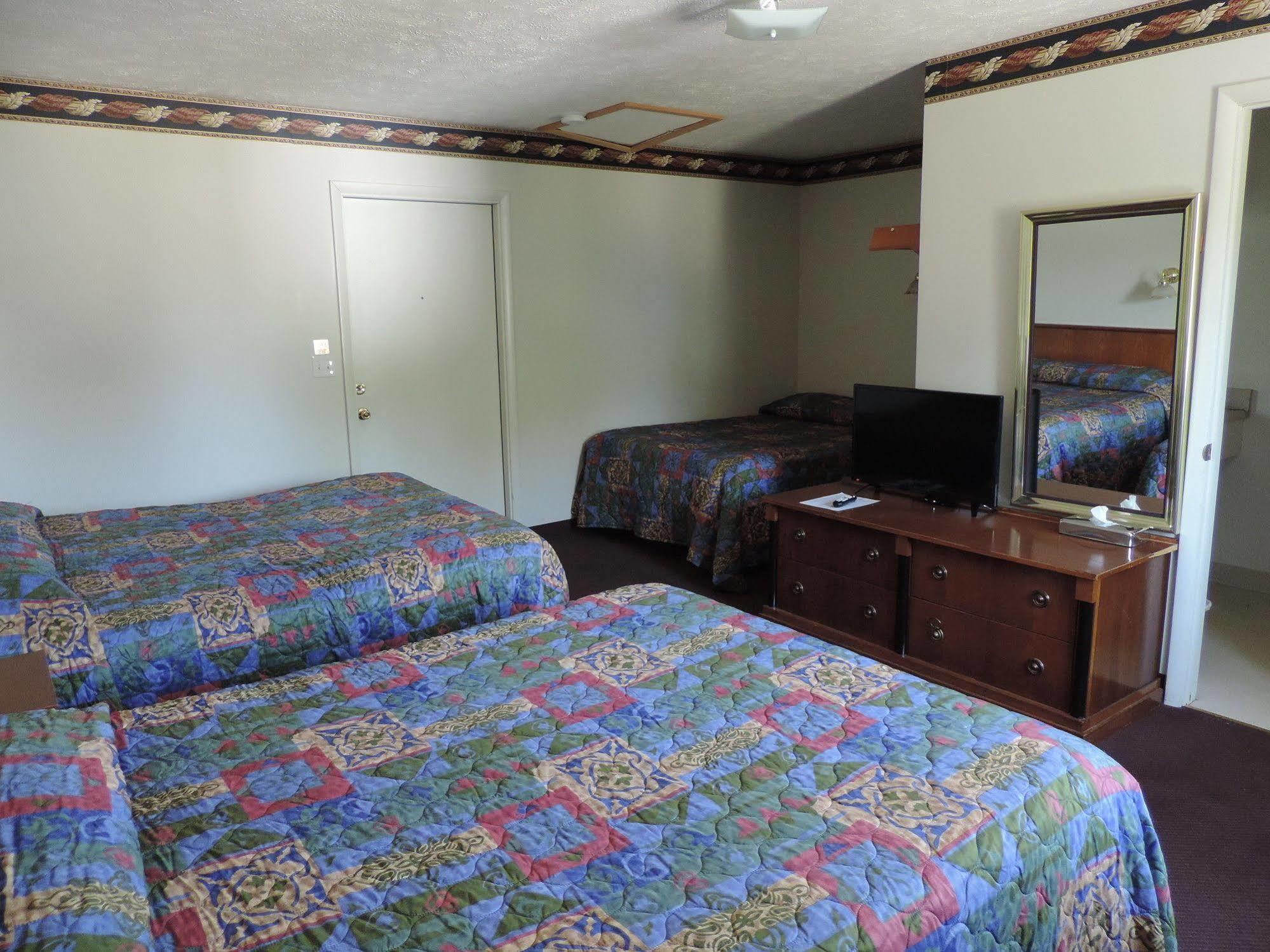 קלקסקה North Country American Inn מראה חיצוני תמונה