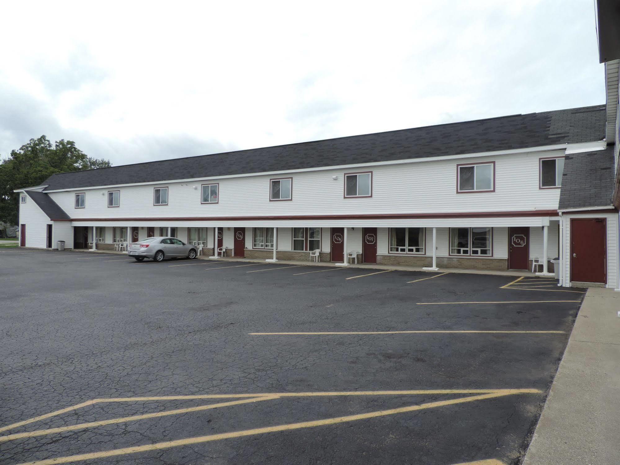 קלקסקה North Country American Inn מראה חיצוני תמונה
